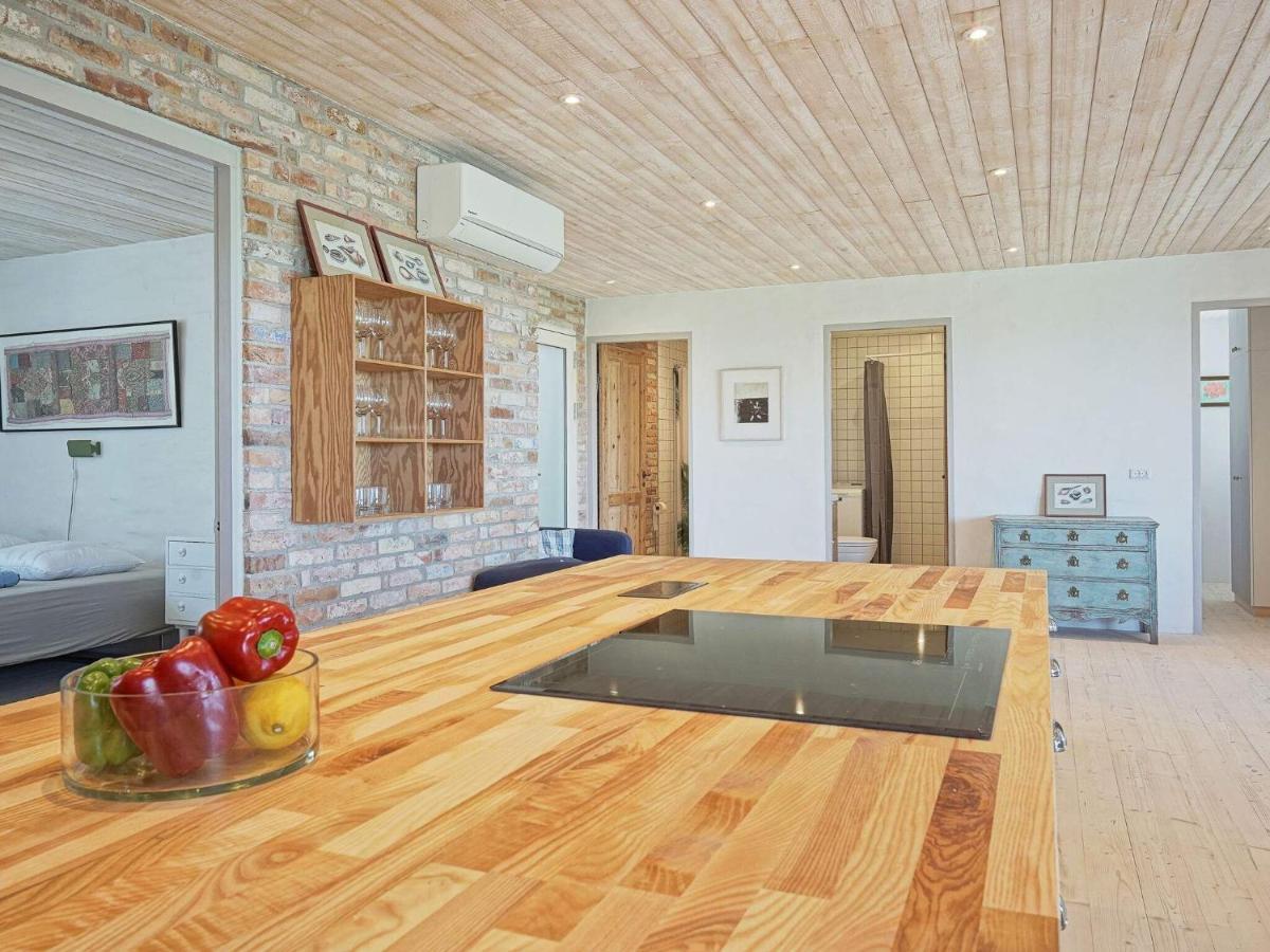 6 Person Holiday Home In Svaneke Εξωτερικό φωτογραφία