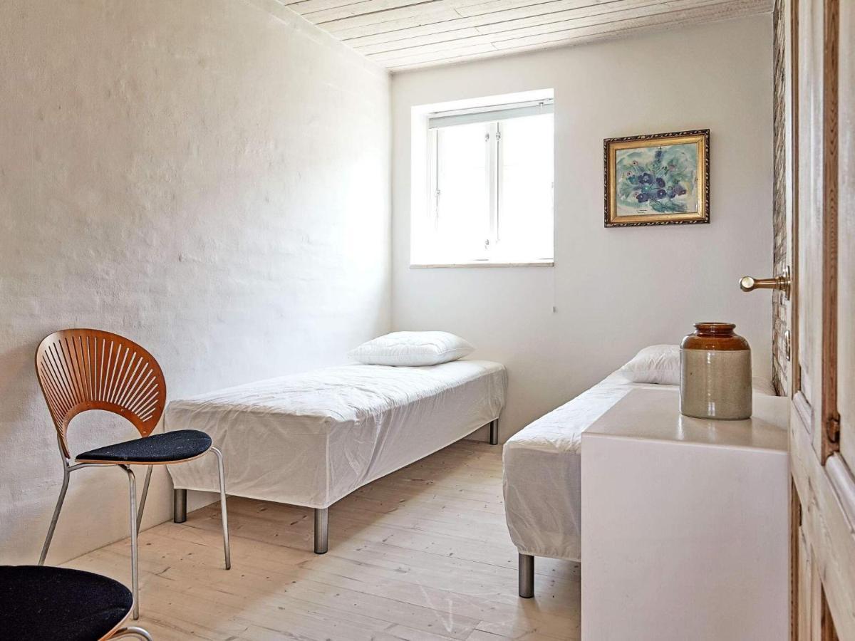 6 Person Holiday Home In Svaneke Εξωτερικό φωτογραφία